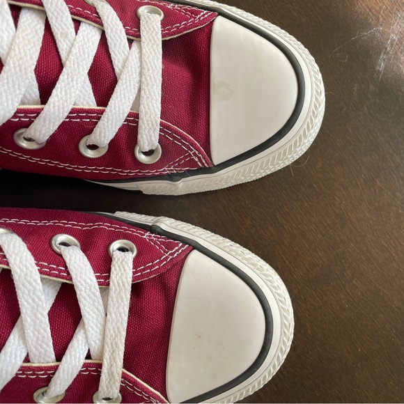 ❗️SOLD❗️Maroon Hightop Converse - Picture 6 of 9